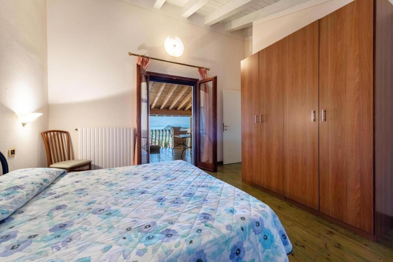 Casa Vacanze Baccolo Polpenazze del Garda Exterior photo