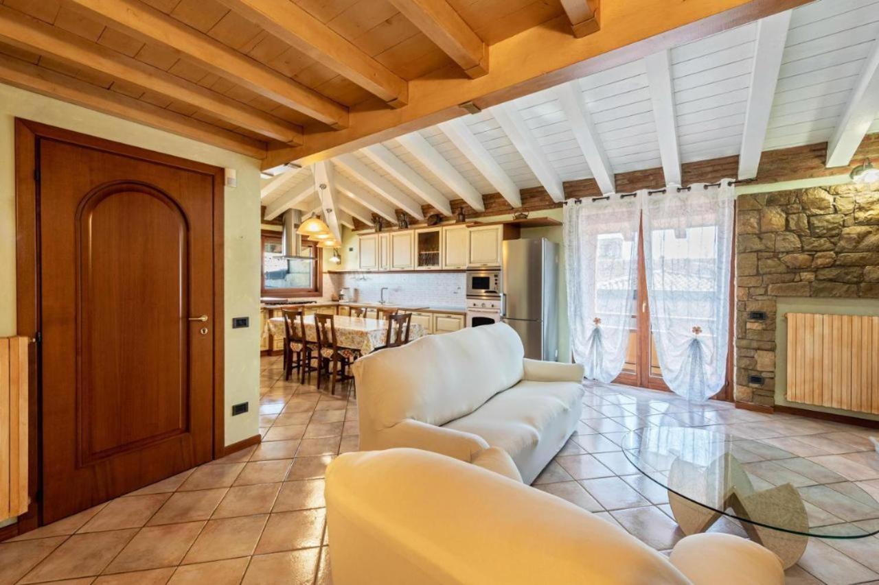 Casa Vacanze Baccolo Polpenazze del Garda Exterior photo
